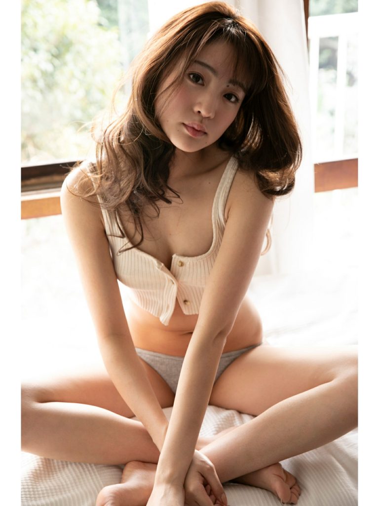 图片[4]-FLASHデジタル写真集　志田友美　アイドルの魂は美脚に宿る【65P 26MB】-石川澪写真网