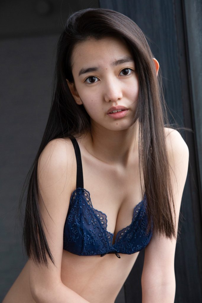 图片[3]-[FLASH Photobook] Rena Kuroki 黒木麗奈 – The last uniform 最後の制服【94P 83MB】-石川澪写真网