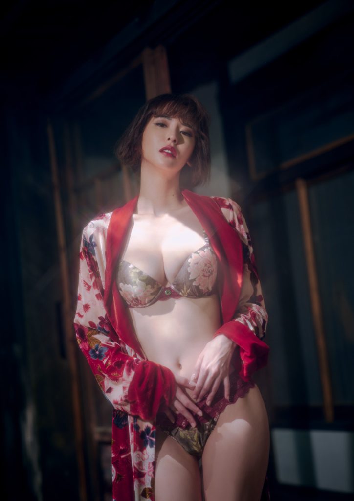 图片[2]-奈月セナデジタル写真集 Moonlit Secret【奈月セナ特別編集版】【42P 14MB】-石川澪写真网